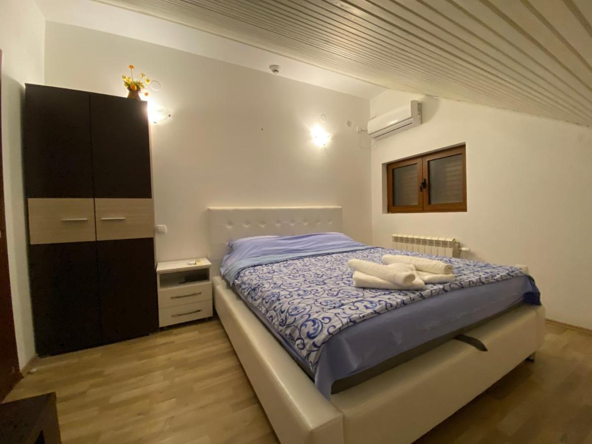 Apartments Family تيفات المظهر الخارجي الصورة