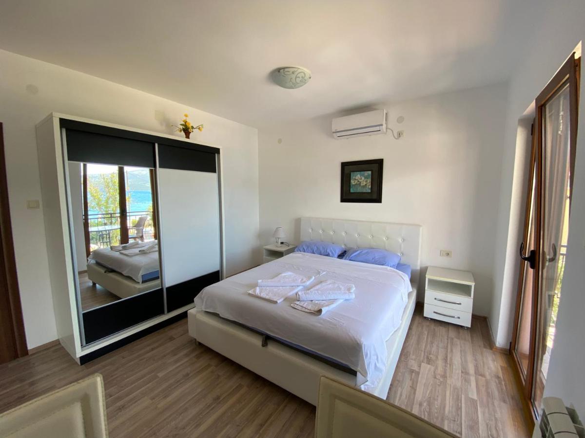 Apartments Family تيفات المظهر الخارجي الصورة
