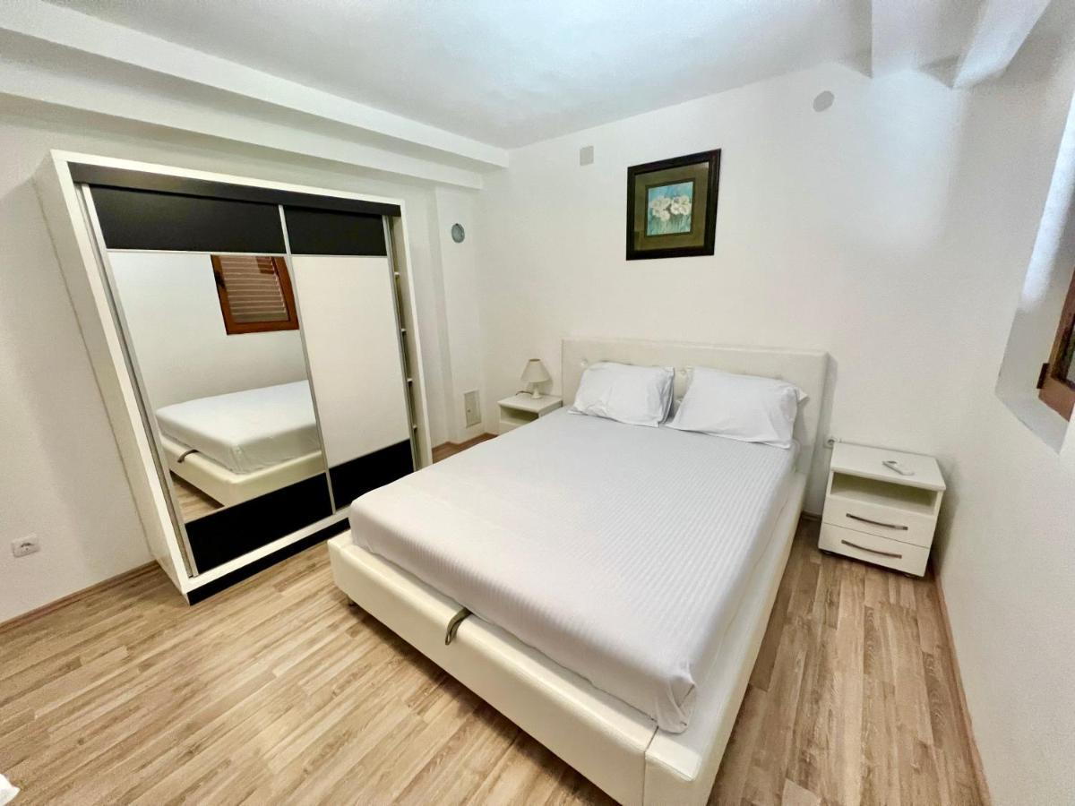 Apartments Family تيفات المظهر الخارجي الصورة
