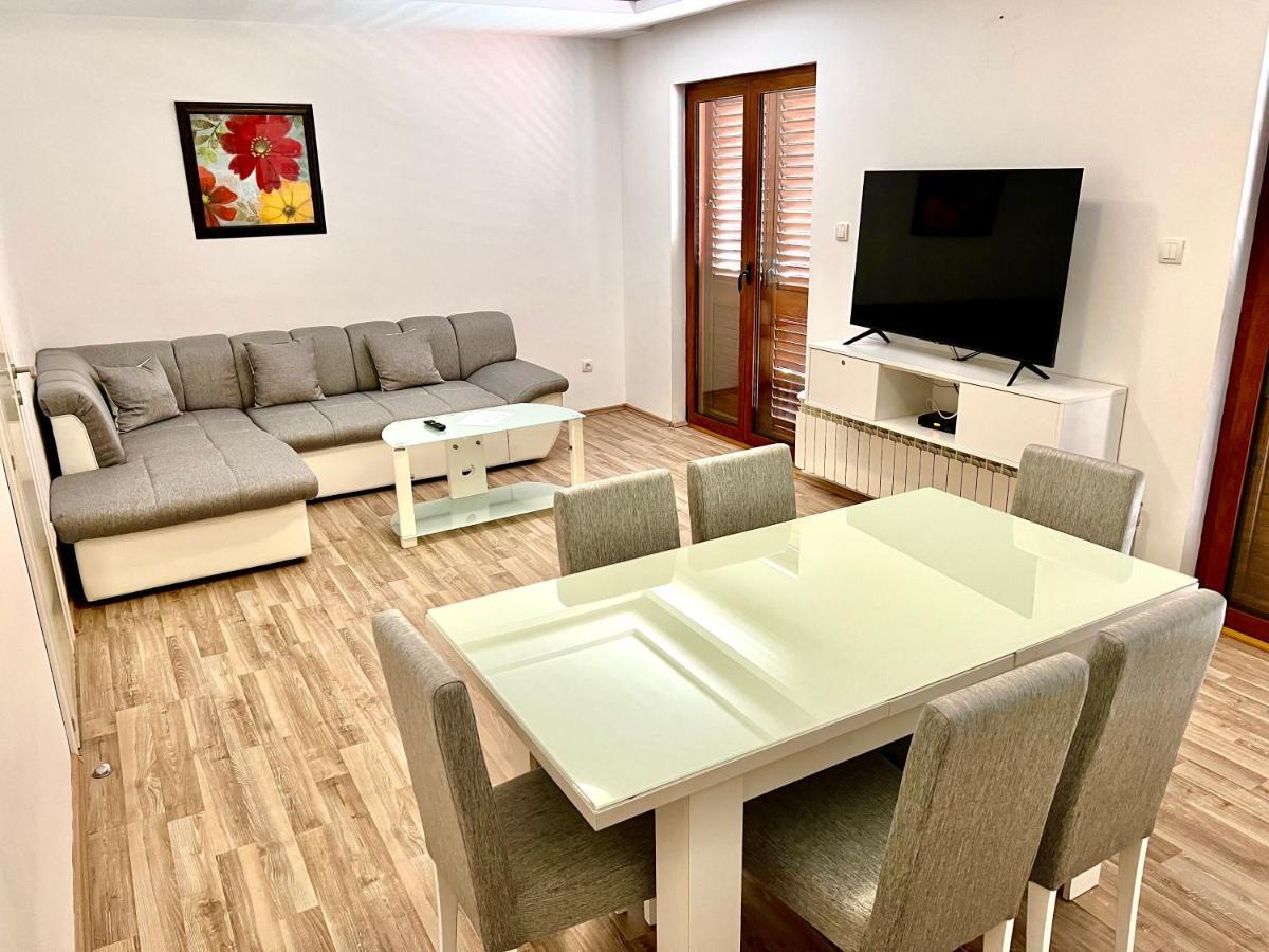 Apartments Family تيفات المظهر الخارجي الصورة