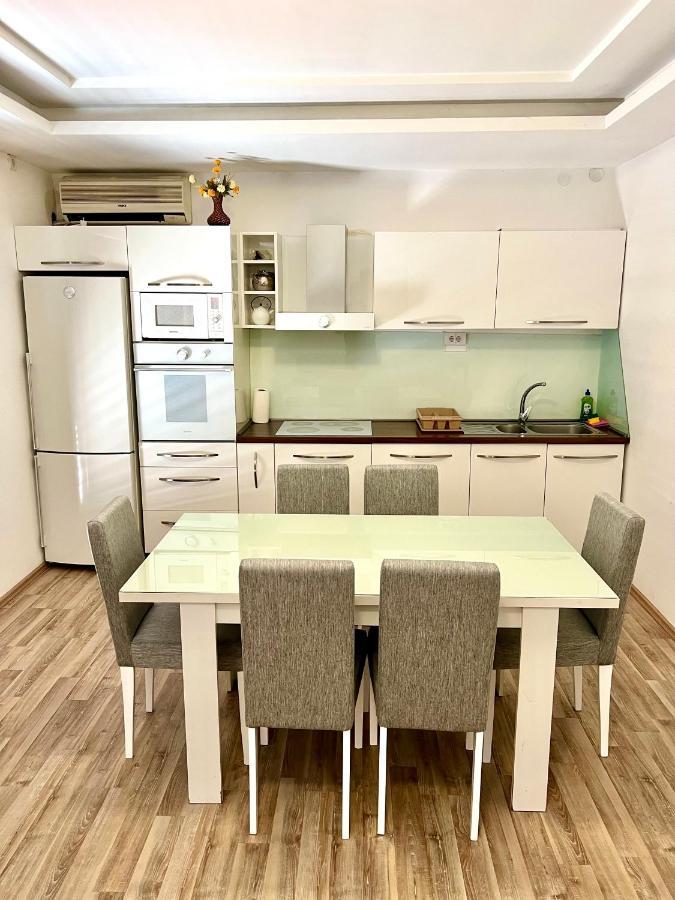 Apartments Family تيفات المظهر الخارجي الصورة