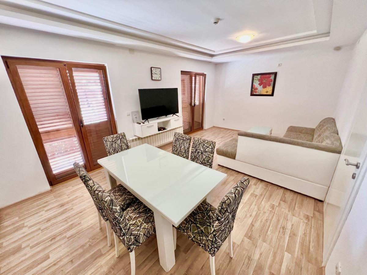 Apartments Family تيفات المظهر الخارجي الصورة