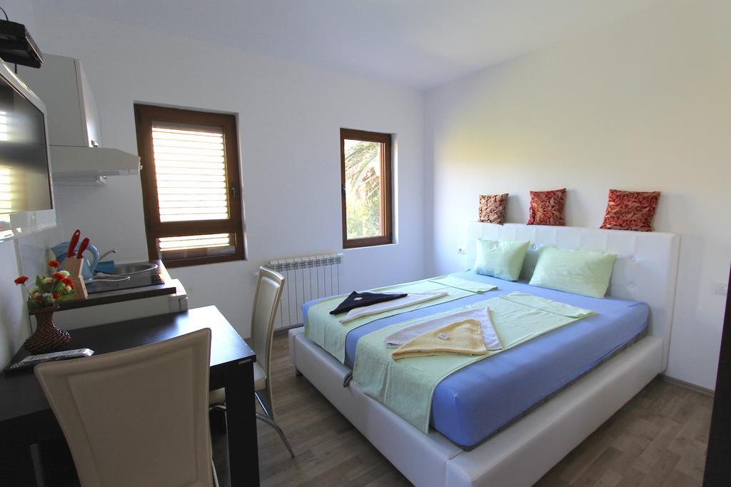 Apartments Family تيفات الغرفة الصورة